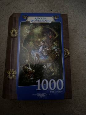 Masterpieces 705988711435 Alice In Wonderland - Used 1000 Piece Puzzle By Keepsake Book Box