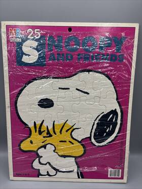 Milton Bradley 032244043512 Snoopy And Friends Rare Cardboard Vintage Puzzle 25 Pc Used