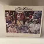 Roseart The Puzzle Collection Teddy Bear Wear Fully Interlocking 750 Pieces. Fixed Price $15.00.