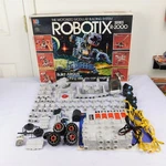 Milton Bradley Robotix R-2000 Set 4432 Argus No Figure 99% Complete 1985 Retro. Fixed Price $109.99.