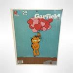 Vintage 1978 Garfield Milton Bradley Tray Puzzle 25 Pc Valentines Balloons Nos. Fixed Price $19.99.