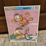 Vintage 1978 Garfield Frame-tray Puzzle Odie 20 Piece Golden. Fixed Price $9.00.