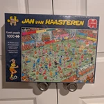 Jumbo Jan Van Haasteren 1000PC Comic Jigsaw Puzzle Wc Women's Soccer. Fixed Price $27.00.