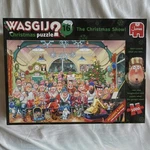 Jumbo Wasgij Christmas Show! 161 1000 Piece Jigsaw Puzzle Cardboard Interlocking. Fixed Price $15.00.